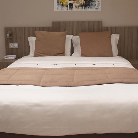 Hotel Puy De Dome Paris Bagian luar foto