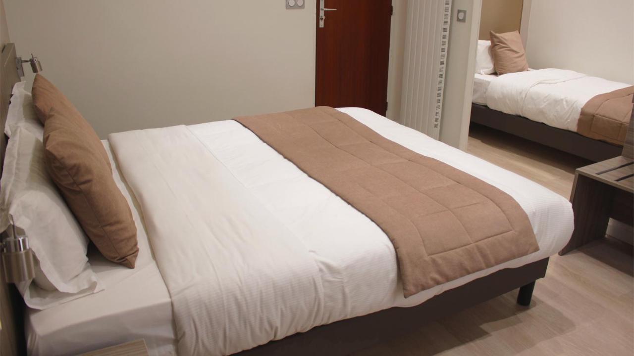 Hotel Puy De Dome Paris Bagian luar foto