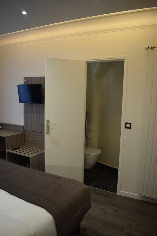 Hotel Puy De Dome Paris Bagian luar foto
